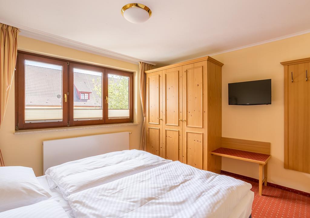 רוסטוק Ringhotel Warnemuender Hof מראה חיצוני תמונה
